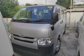 2017 Toyota hiace