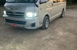 09 hiace