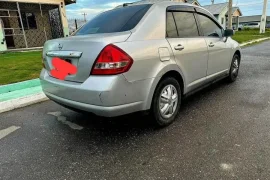 2011 Nissan tiida