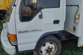 2005 ISUZU ELF