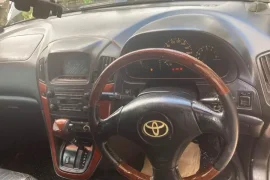 1998 Toyota Harrier