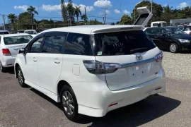 2013 Toyota wish sport