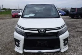 Toyota voxy excellent condition newly imported