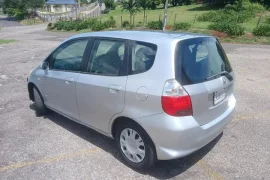 2006 Honda fit