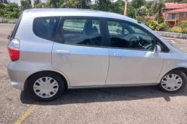 2006 Honda fit