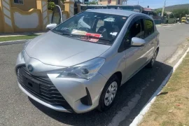 Toyota vitz 2018