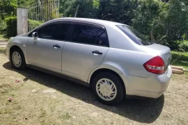 2012 Nissan Tiida