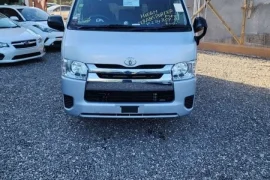 Toyota Hiace GL