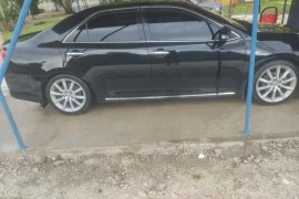 2012 Toyota Camry hybrid with sunroof