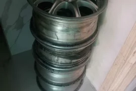 Universal 4 lug rims