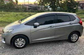 2016 non hybrid Honda fit