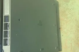 PS4 SLIM 1TB